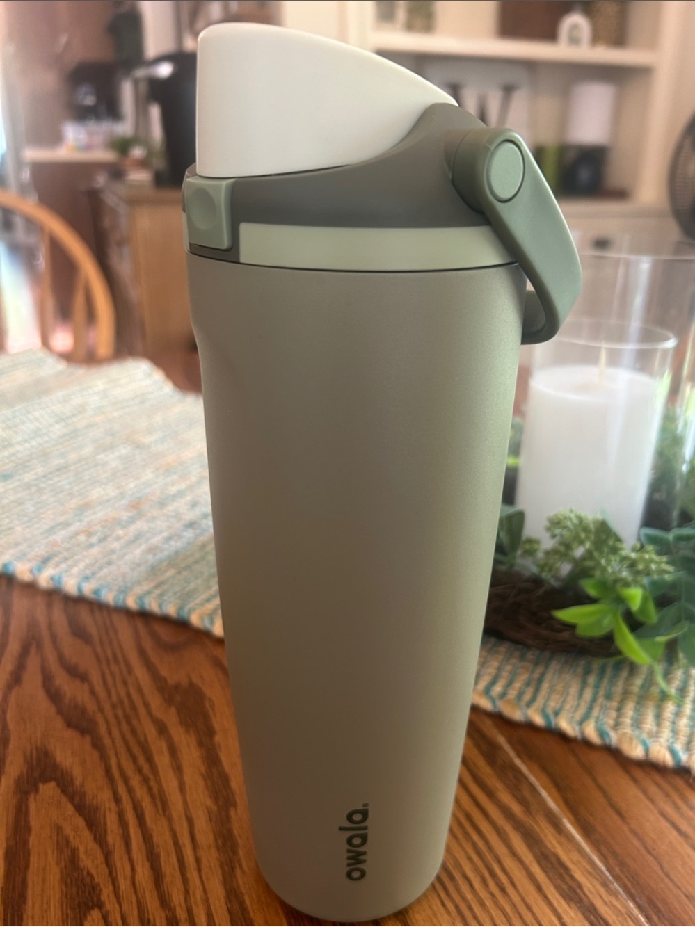 Owala Olive Green 30 oz  Travel Bottle